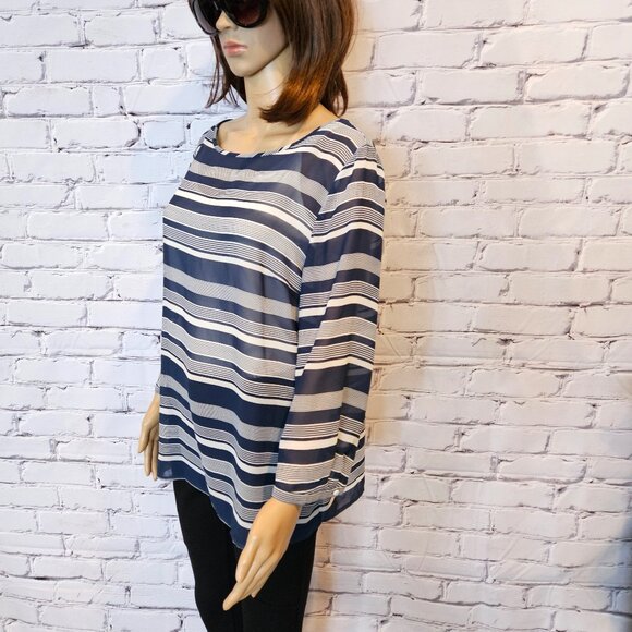 BUNDLE!!   -  The Loft - 2 classic striped lightweight blouses - Picture 3 of 12